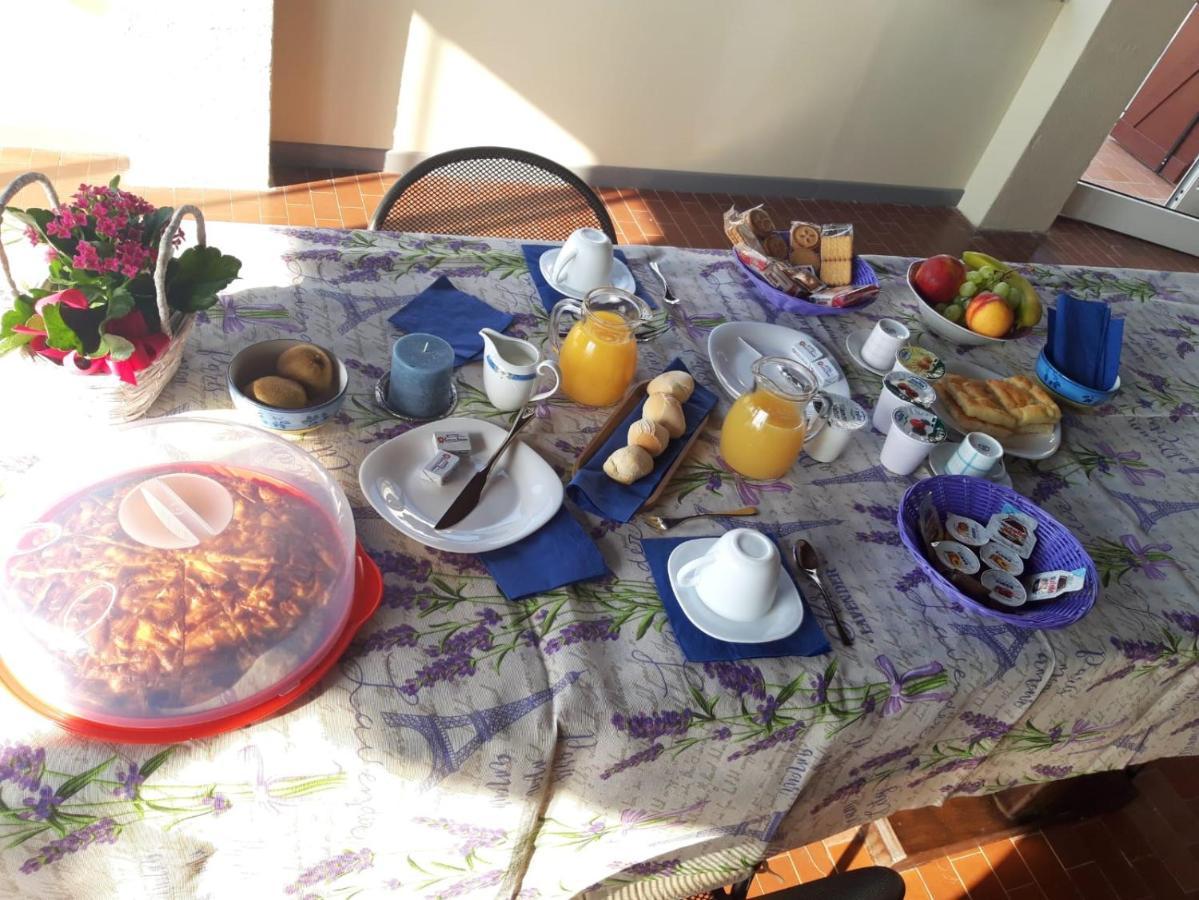 Il Cortile Di Greta Bed & Breakfast Lu (Piedmont) Eksteriør bilde