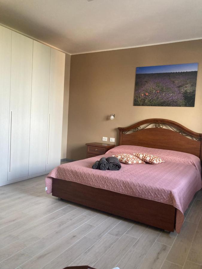 Il Cortile Di Greta Bed & Breakfast Lu (Piedmont) Eksteriør bilde