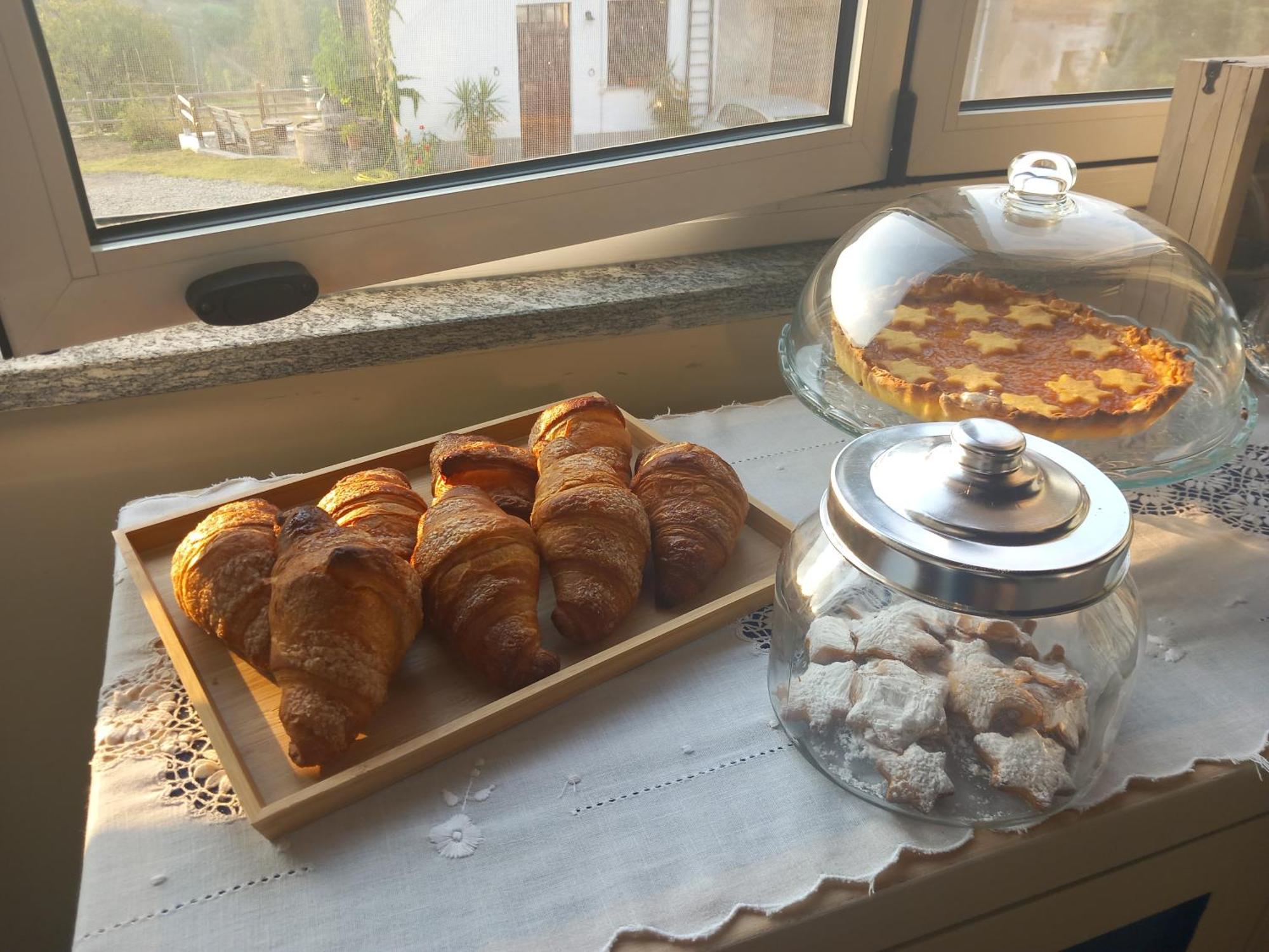 Il Cortile Di Greta Bed & Breakfast Lu (Piedmont) Eksteriør bilde